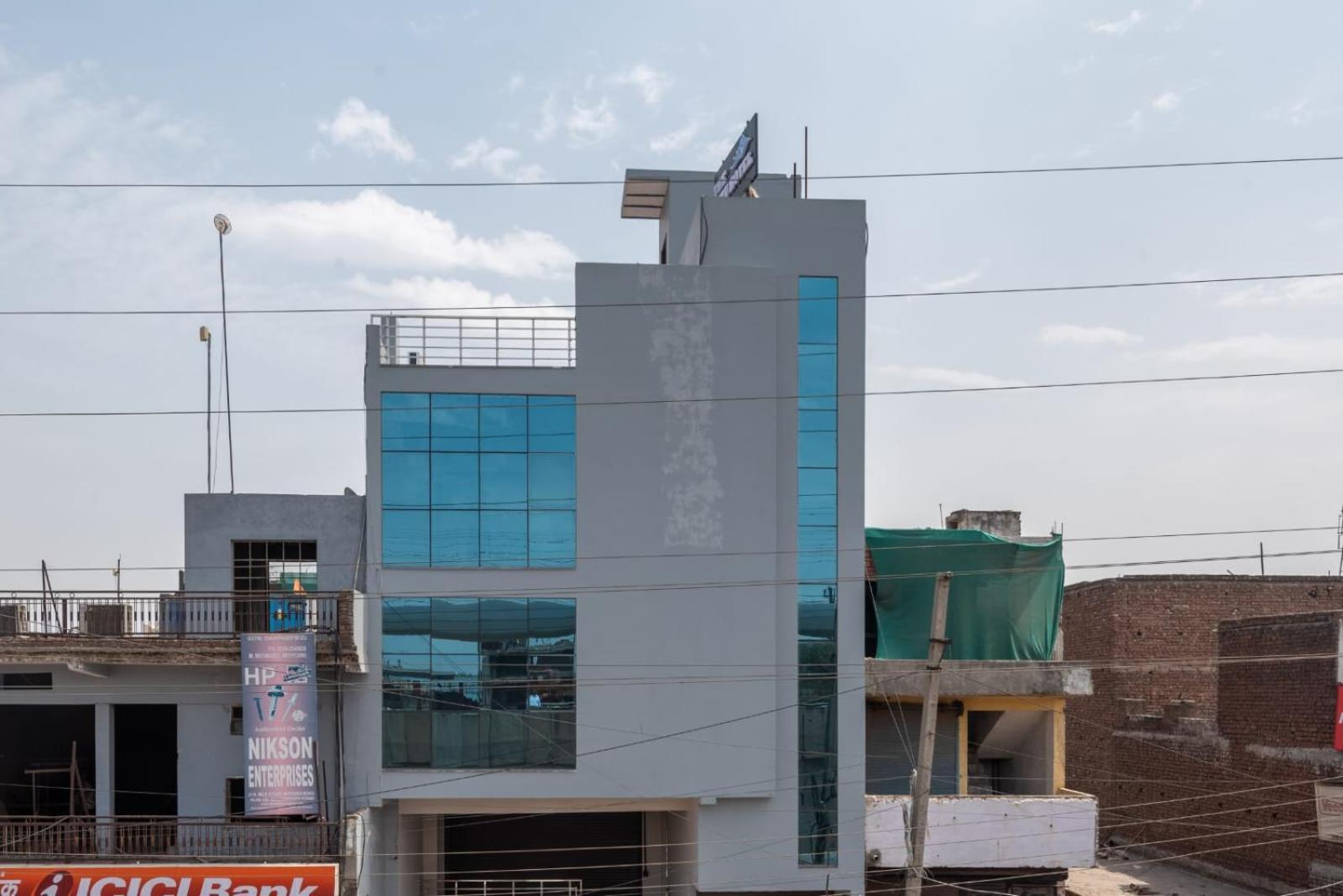 The Setu Hotel & Resorts Faridabad Eksteriør billede
